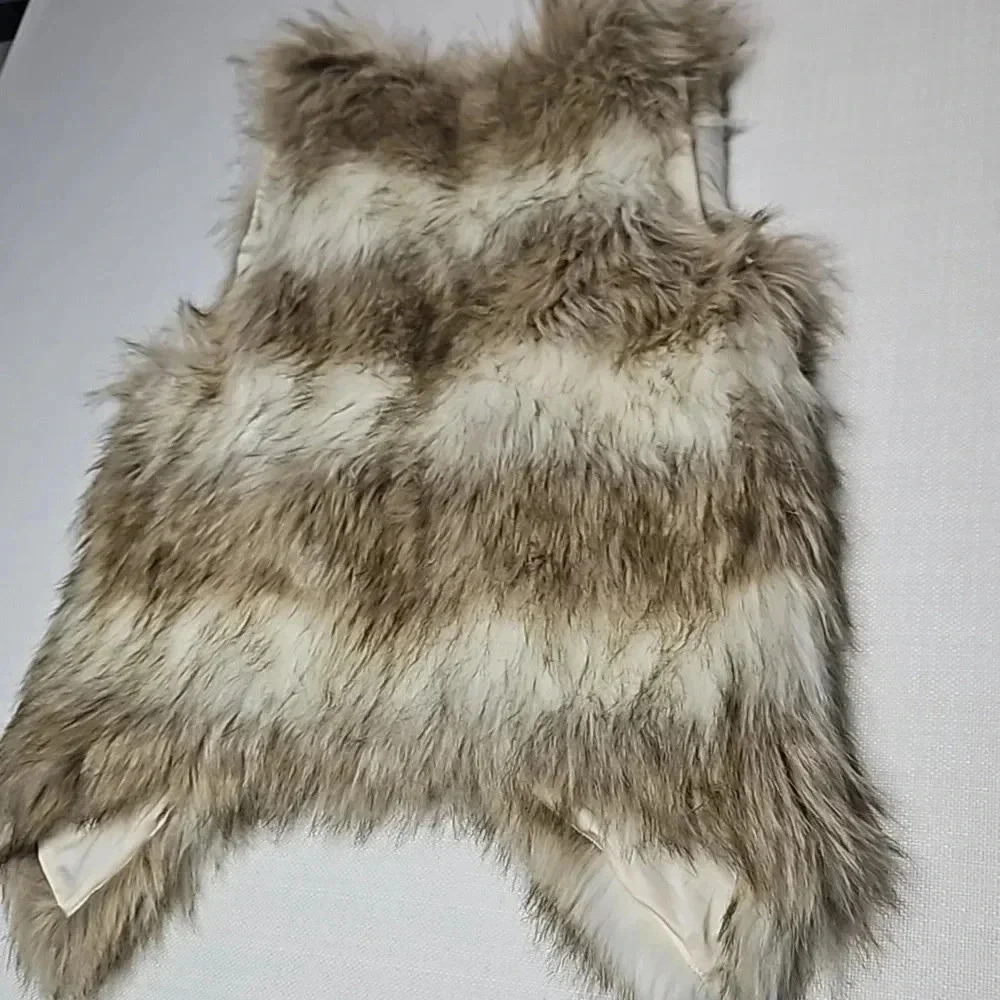 Skies Are Blue Faux Fur Vest Cream & Brown Women's XS - Picture 16 of 16